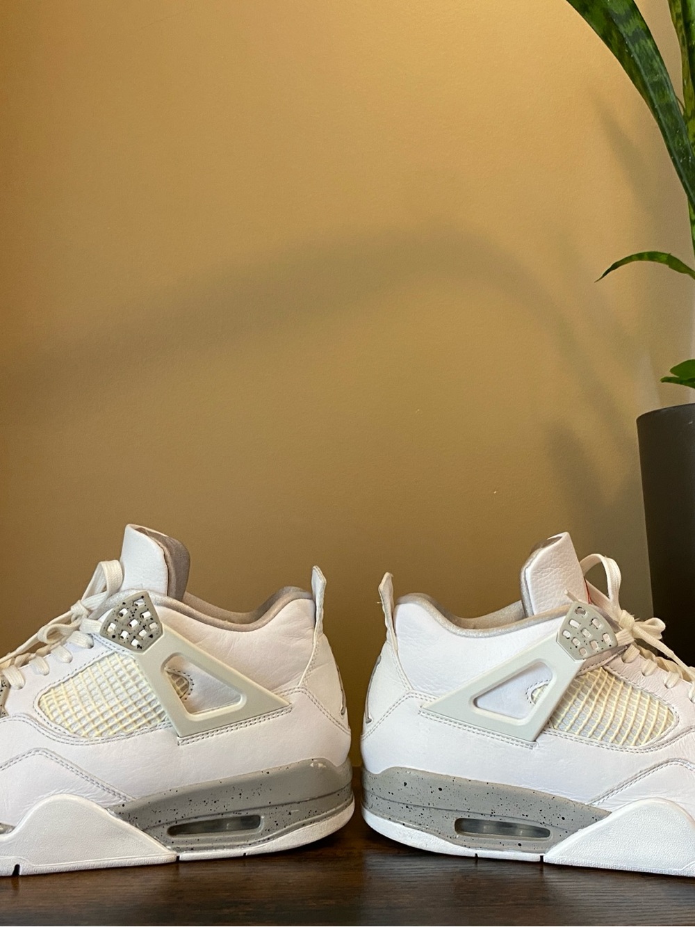 Jordan Men's White and Gray Low-Top Sneakers